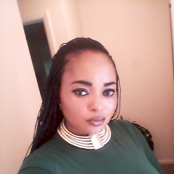 Meet your Posher, Tolulope - Picture 2 of 6